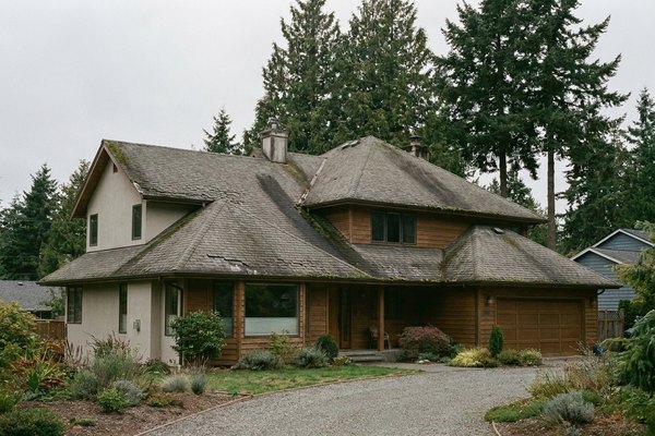 Edgemoor home roof before metal install